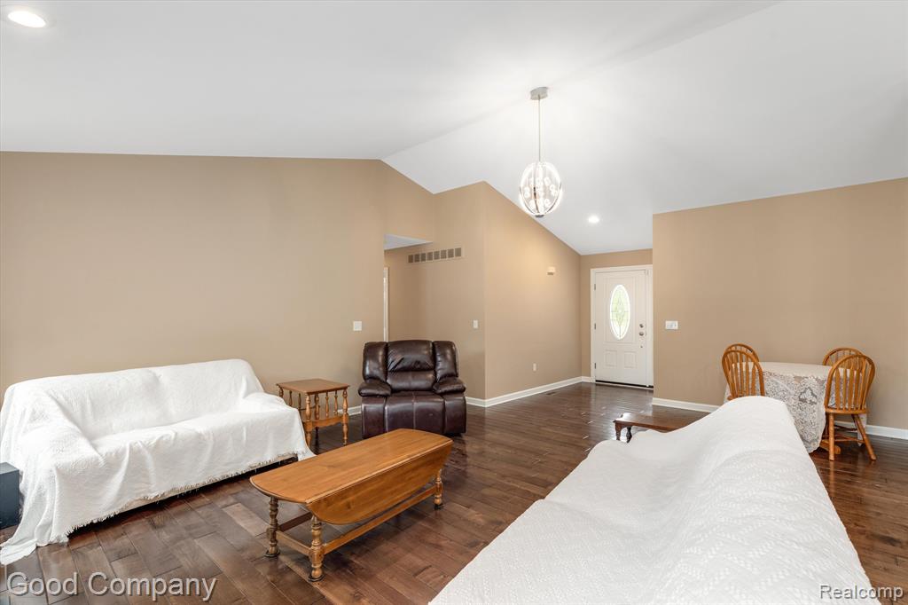 41553 Cherry Hill Road Canton, MI 48188 - Photo 7 of 38