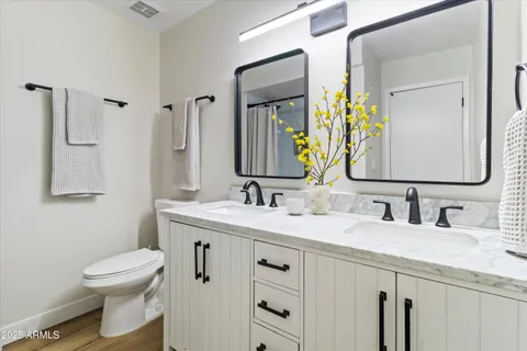 $919,000 | 7023 North Vía Nueva, Scottsdale, AZ 85258