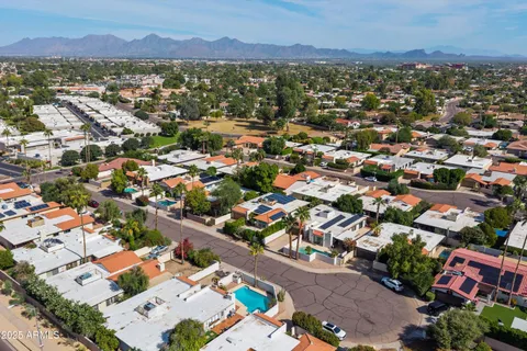 $919,000 | 7023 North Vía Nueva, Scottsdale, AZ 85258