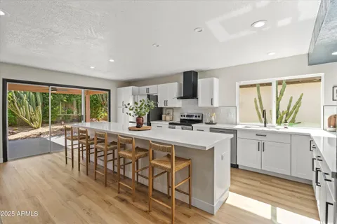 $919,000 | 7023 North Vía Nueva, Scottsdale, AZ 85258