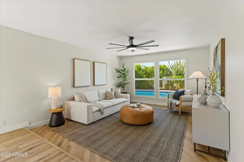 $919,000 | 7023 North Vía Nueva, Scottsdale, AZ 85258