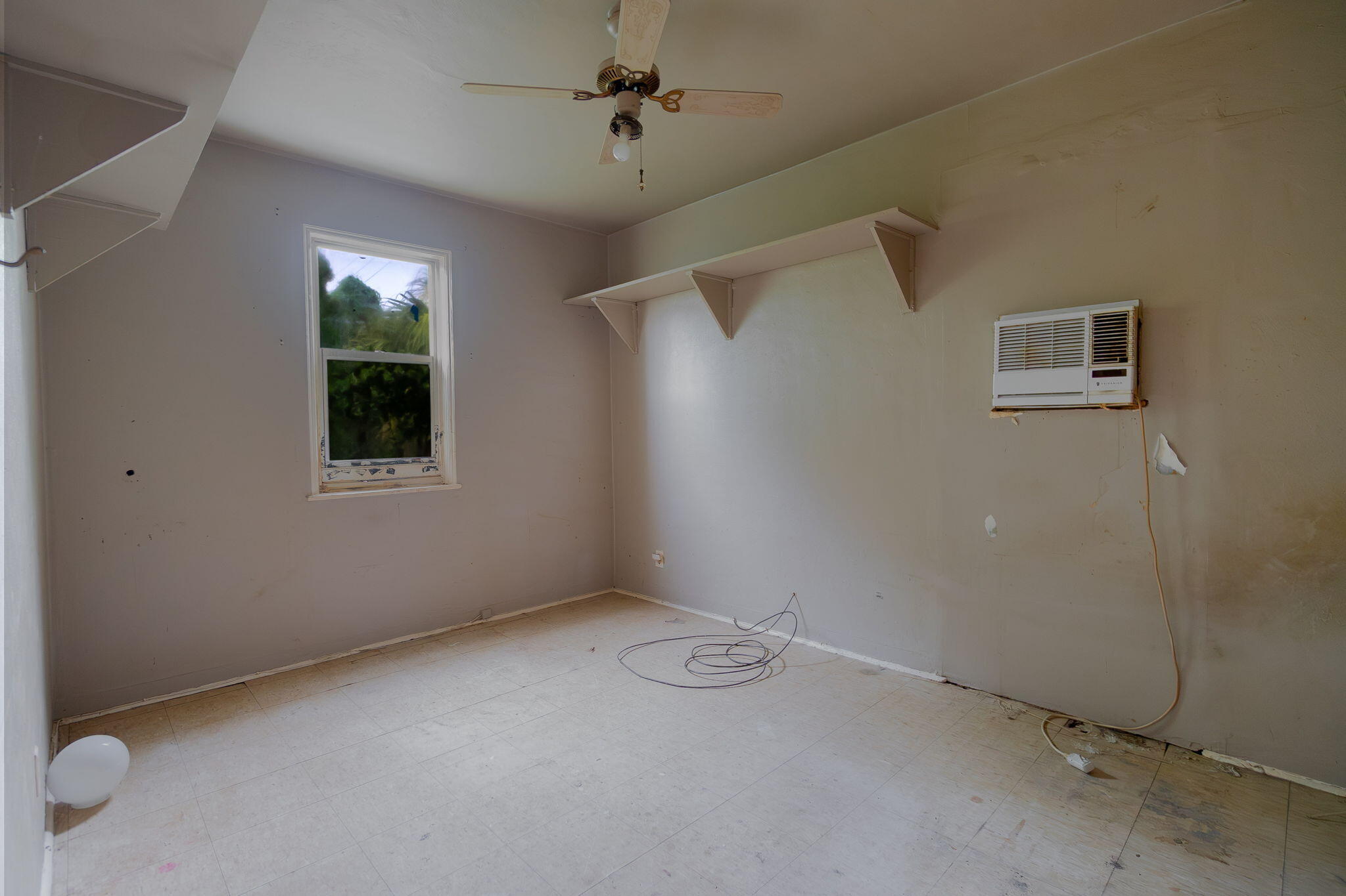 411 Churchill Road West Palm Beach, FL 33405 - Photo 17 of 40 Rear Bedroom