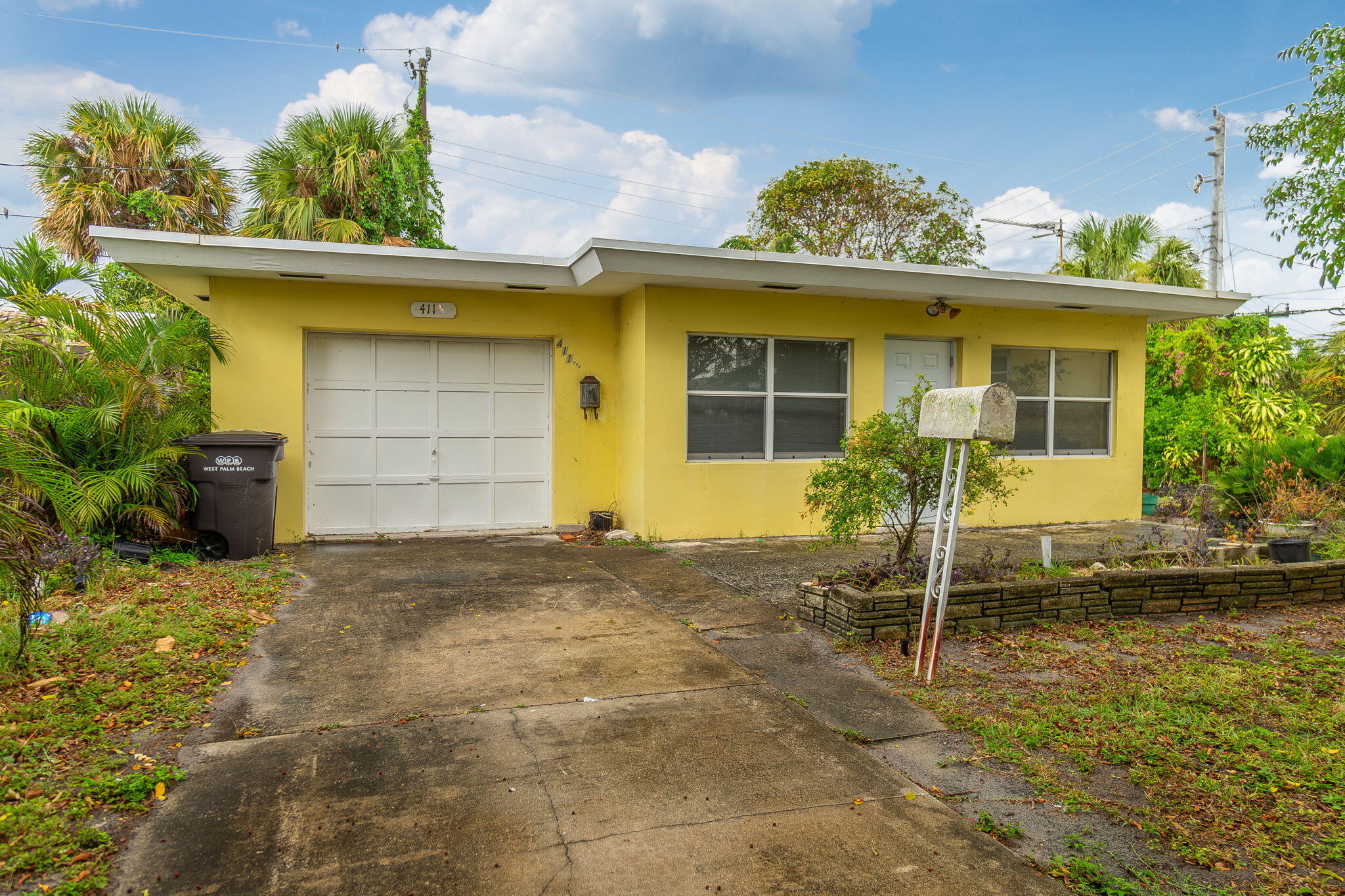 411 Churchill Road West Palm Beach, FL 33405 - Photo 22 of 40 3-web-or-mls-DSC00972