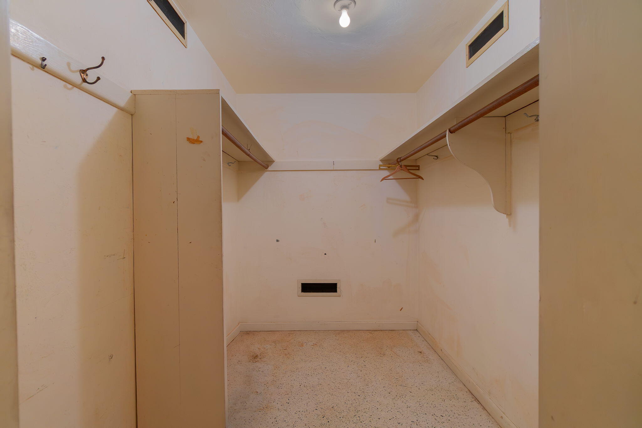 411 Churchill Road West Palm Beach, FL 33405 - Photo 34 of 40 Closet