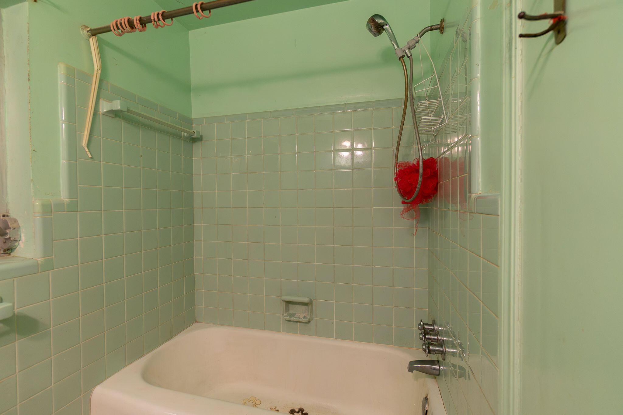 411 Churchill Road West Palm Beach, FL 33405 - Photo 36 of 40 Bathroom