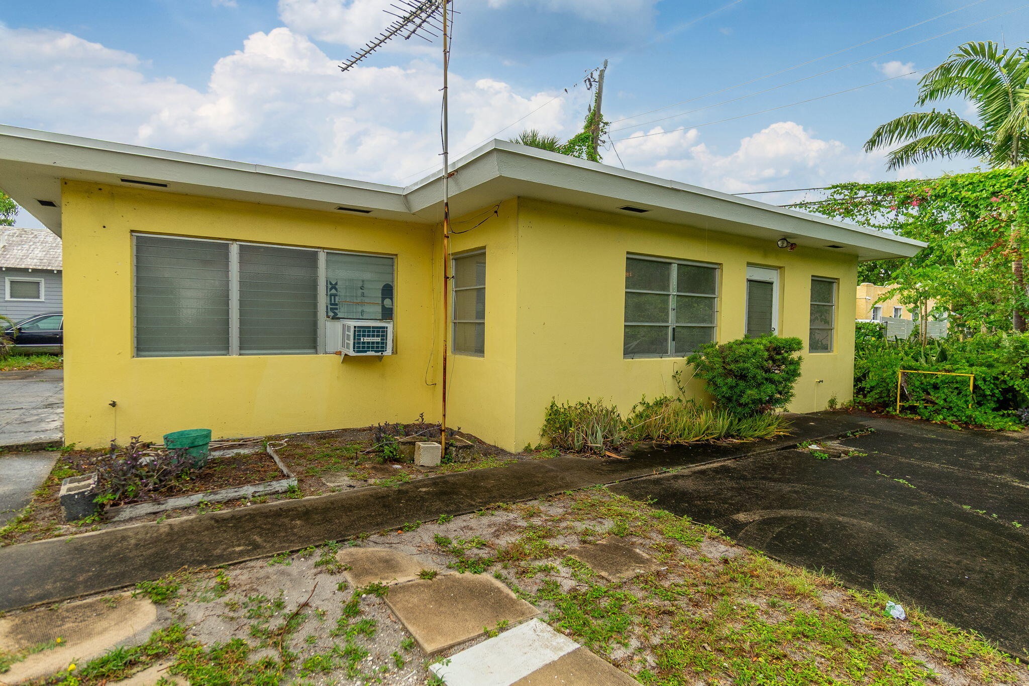 411 Churchill Road West Palm Beach, FL 33405 - Photo 38 of 40 19-web-or-mls-DSC00976-2