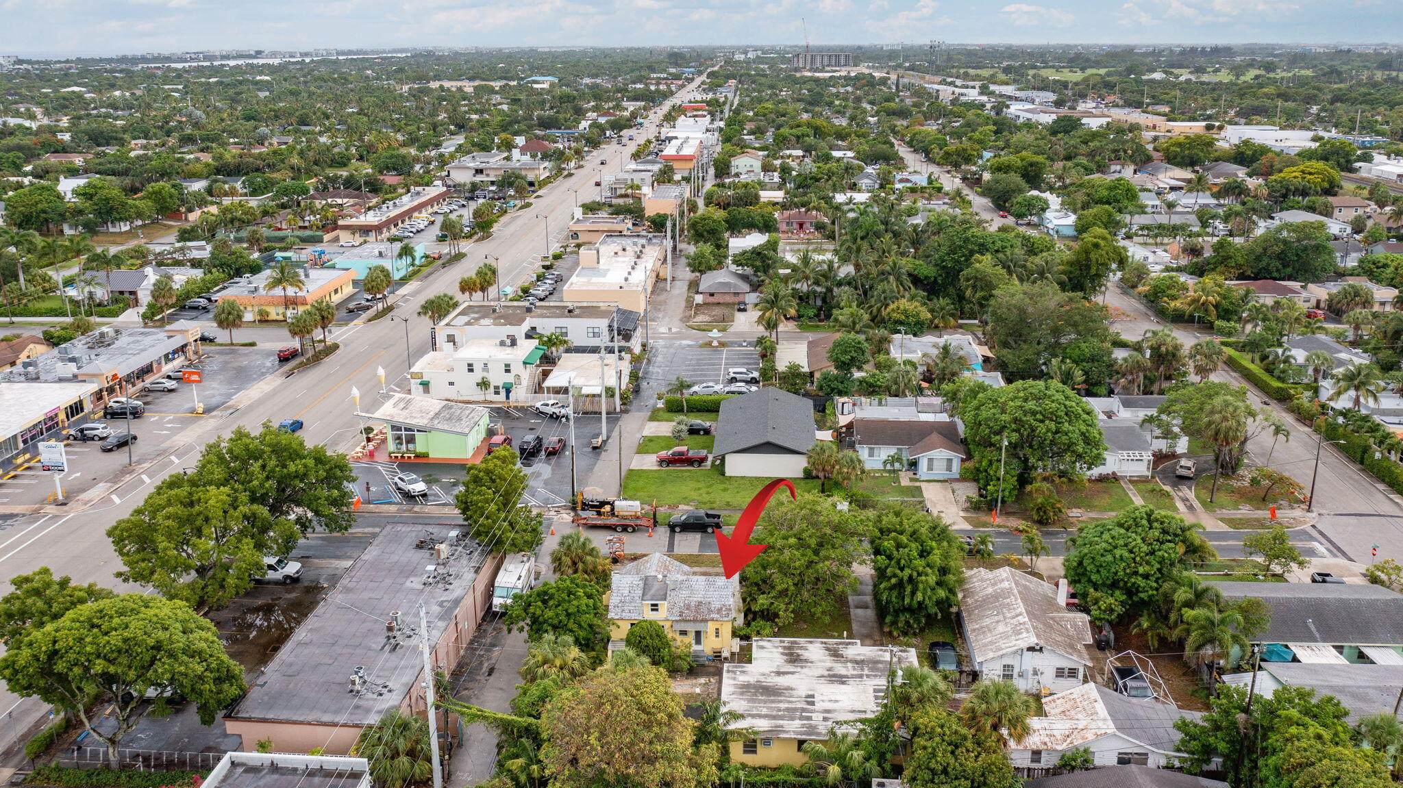 411 Churchill Road West Palm Beach, FL 33405 - Photo 8 of 40 43-web-or-mls-DJI_0115