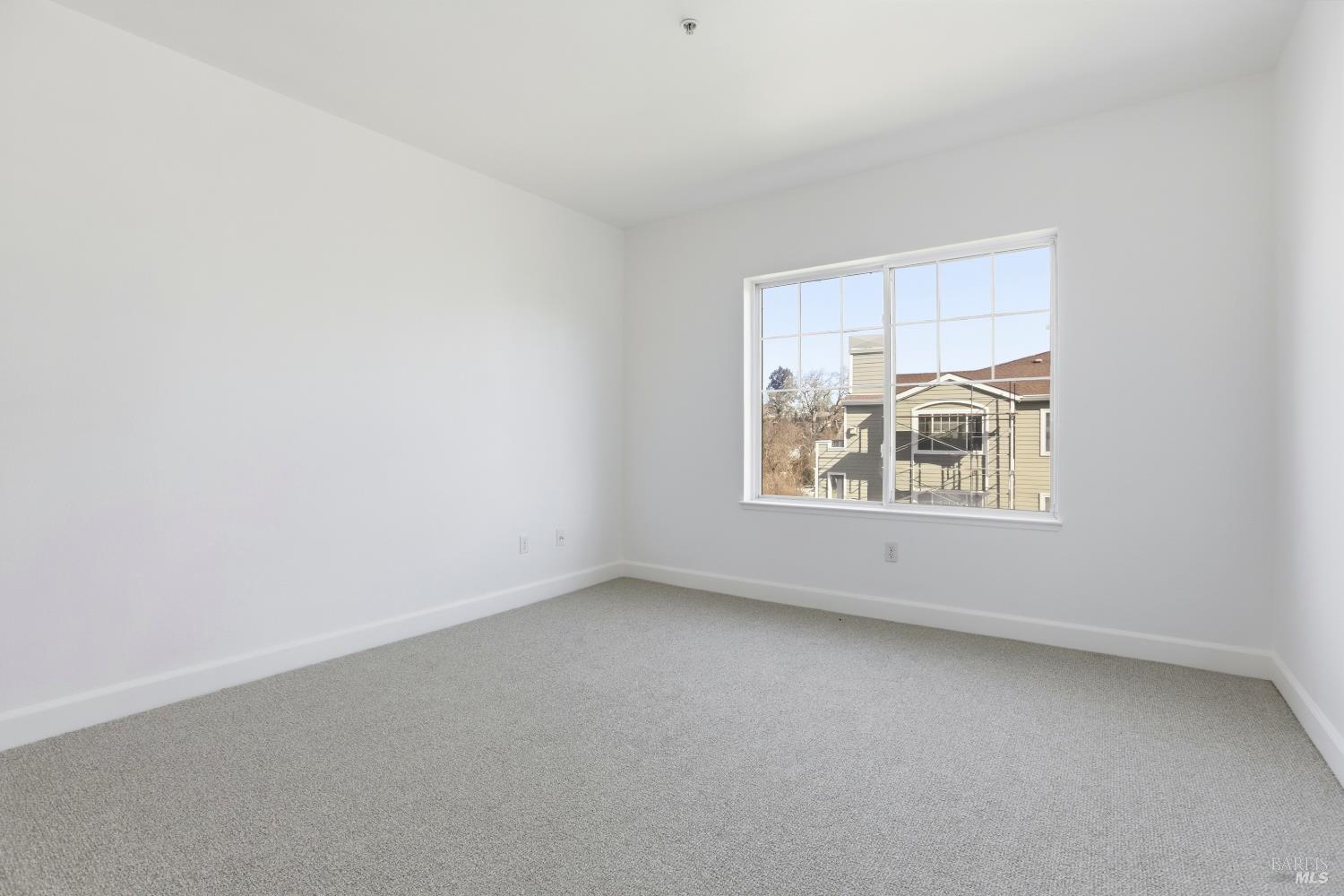 852 Diablo Avenue, Unit 304 Novato, CA 94947 - Photo 21 of 35