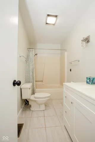 $389,900 | 7509 Rodeo Drive, Ellettsville, IN 47429