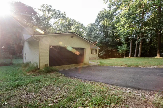 $389,900 | 7509 Rodeo Drive, Ellettsville, IN 47429