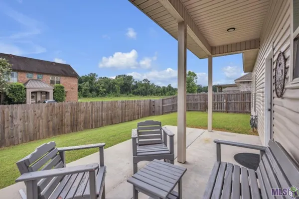 $4,000 | 7248 Kenilworth Crossing Avenue, Baton Rouge, LA 70820