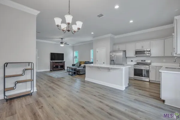 $4,000 | 7248 Kenilworth Crossing Avenue, Baton Rouge, LA 70820