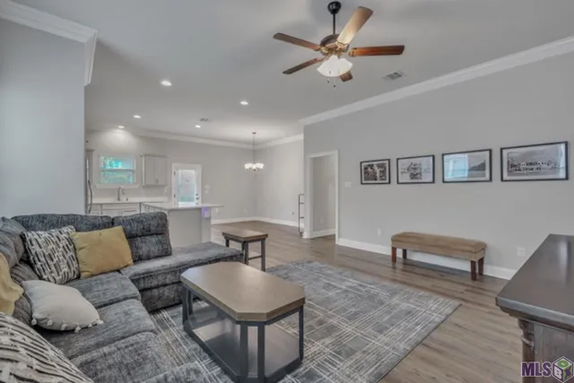 $4,000 | 7248 Kenilworth Crossing Avenue, Baton Rouge, LA 70820