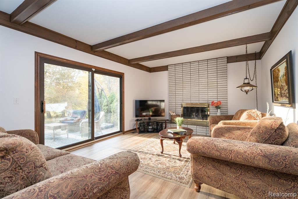 758 Lake Forest Road Rochester Hills, MI 48309 - Photo 7 of 19