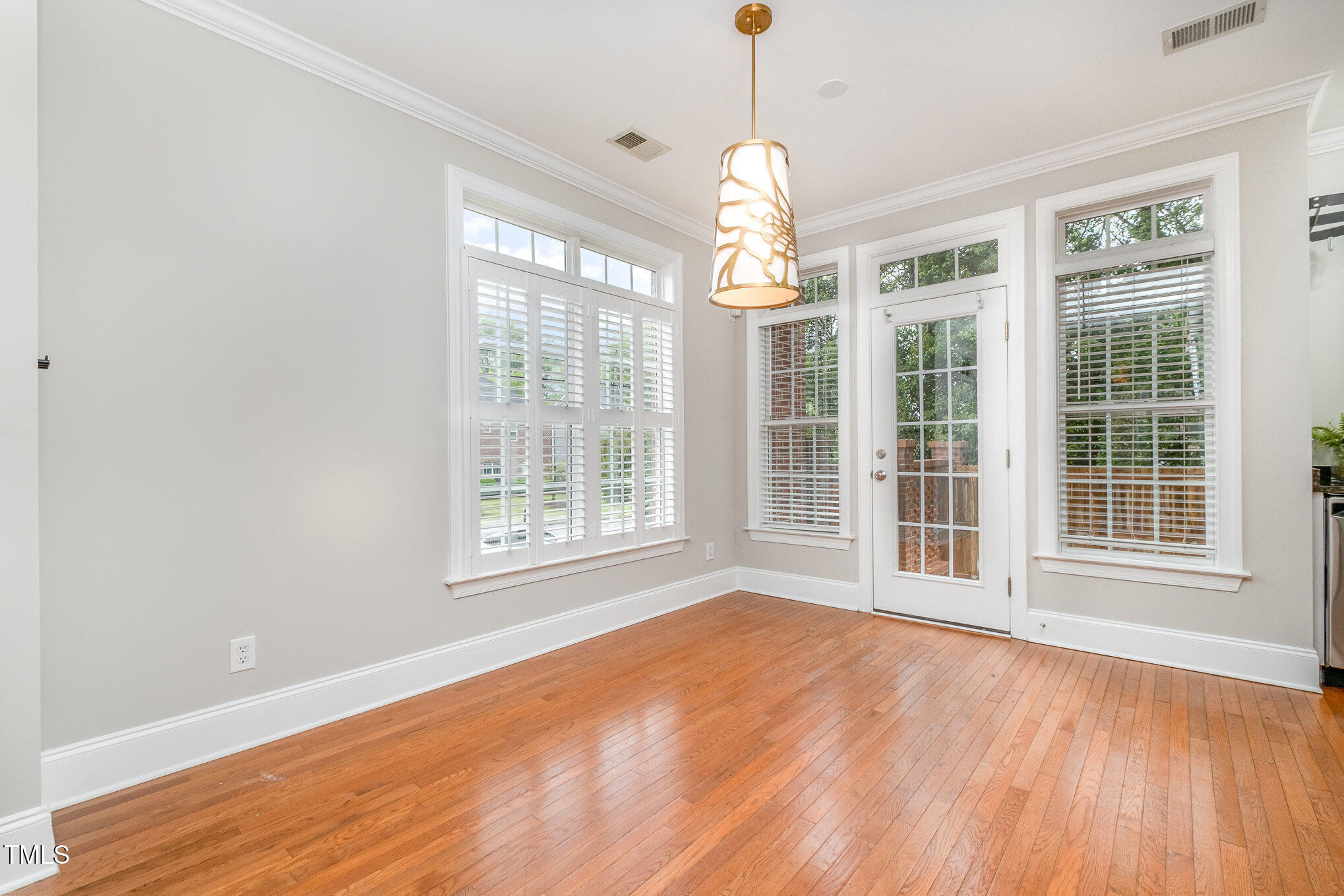 605 Highpark Lane Raleigh, NC 27608 - Photo 9 of 25 009_dscf8015-edit_654