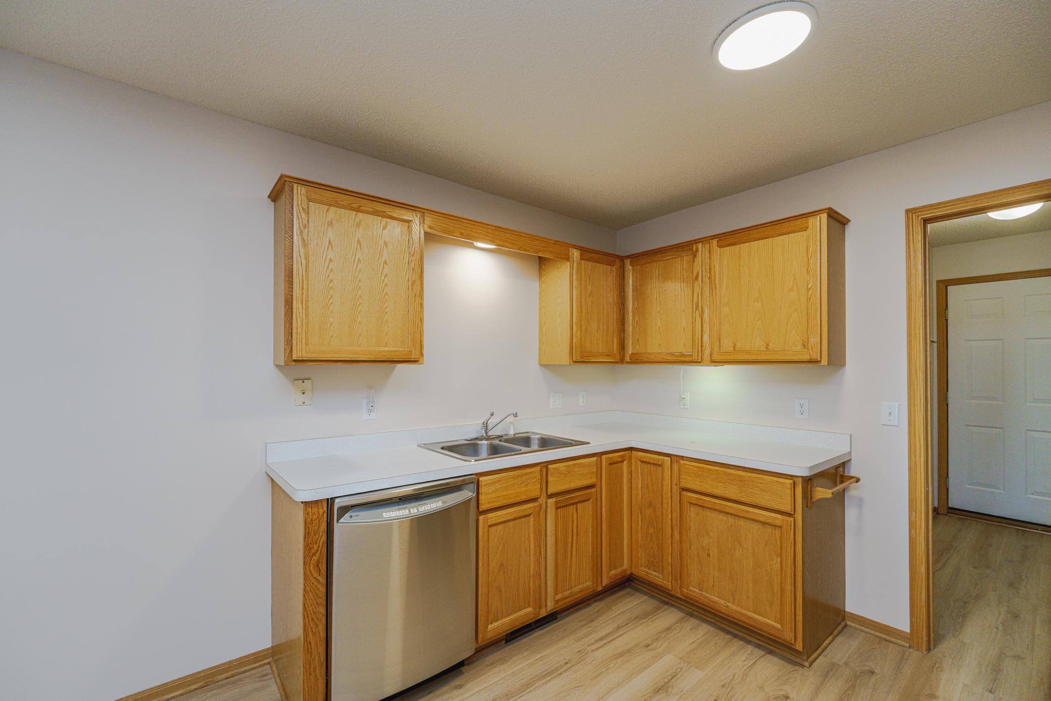 14403 Edgewood Avenue Savage, MN 55378 - Photo 16 of 38