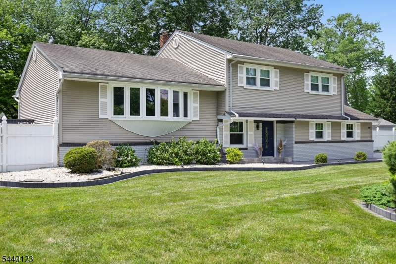 22 Woodhaven Road Parsippany, NJ 07054 - Photo 47 of 49