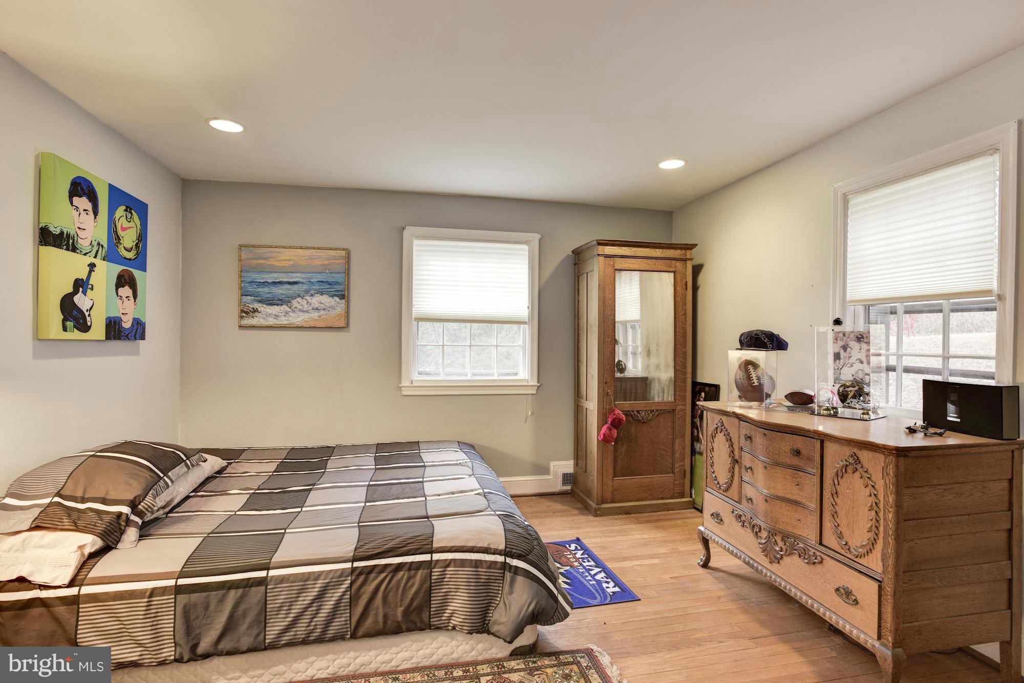 606 Coventry Road Towson, MD 21286 - Photo 25 of 30 Bedroom 3
