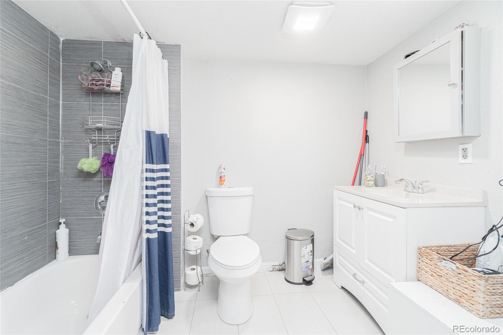 398 South Raleigh Street Denver, CO 80219 - Photo 17 of 29