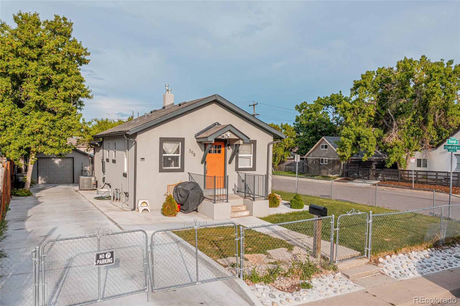 398 South Raleigh Street Denver, CO 80219 - Photo 2 of 29