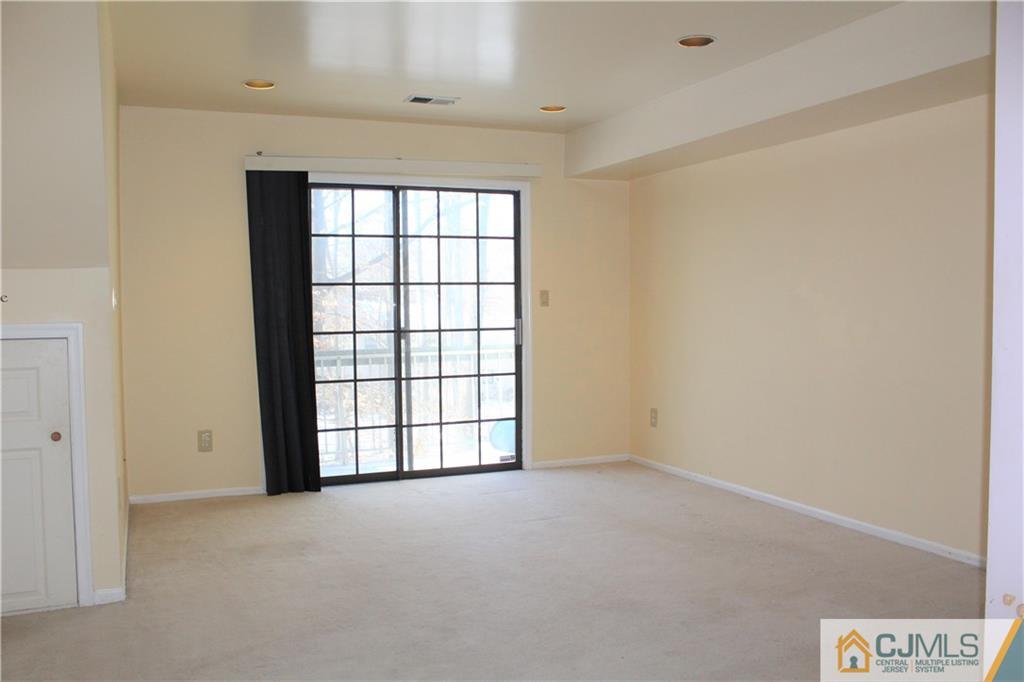5102 Stonehedge Road Edison, NJ 08820 - Photo 11 of 23 Gallery Image 11
