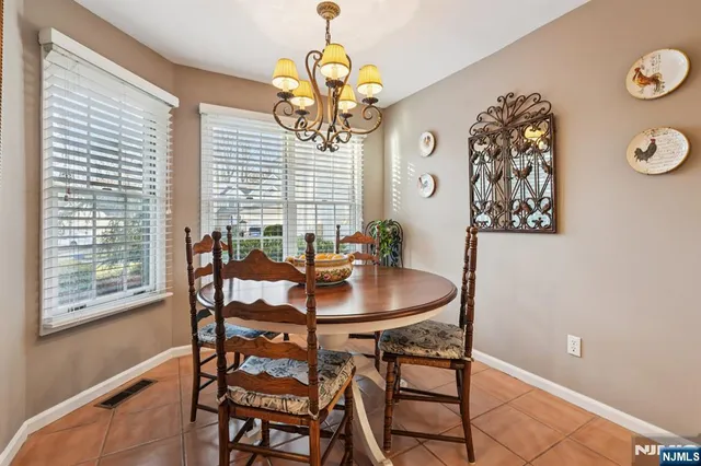 $649,000 | 12 Hadley Lane, Wayne, NJ 07470