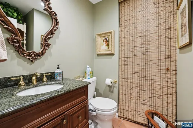 $649,000 | 12 Hadley Lane, Wayne, NJ 07470