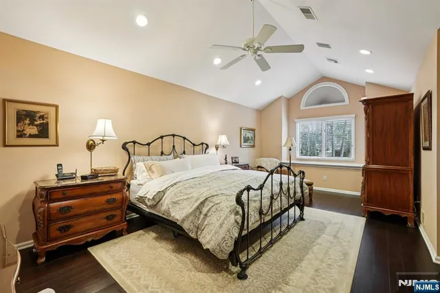 $649,000 | 12 Hadley Lane, Wayne, NJ 07470