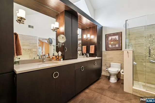 $649,000 | 12 Hadley Lane, Wayne, NJ 07470