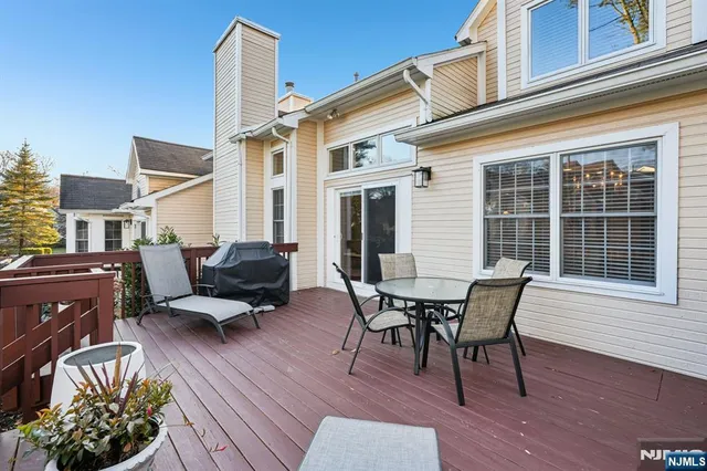 $649,000 | 12 Hadley Lane, Wayne, NJ 07470