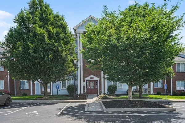 $169,000 | 1172 Retriever Way, Unit 305, Florence, KY 41042
