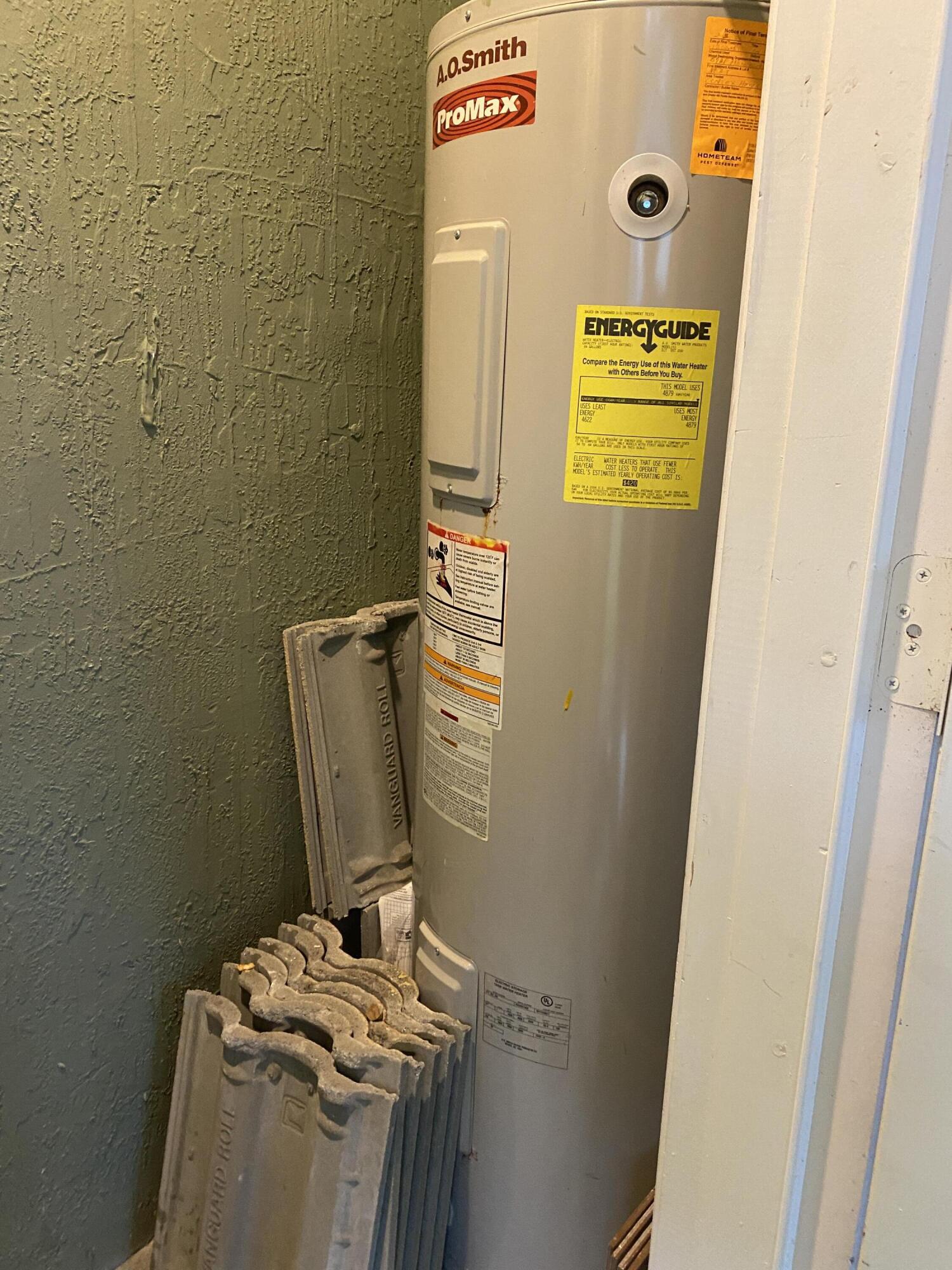 5921 Manchester Way Tamarac, FL 33321 - Photo 5 of 11 Waterheater