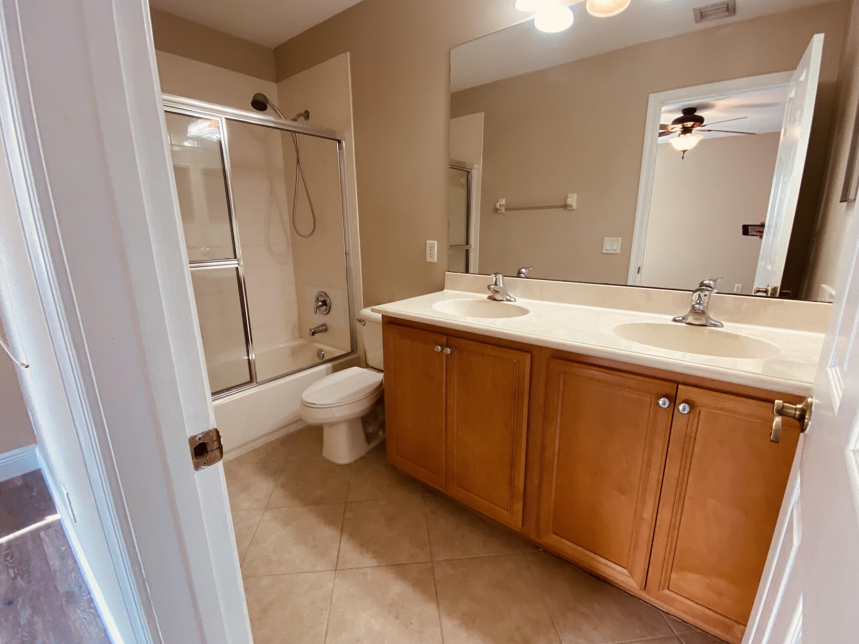 5921 Manchester Way Tamarac, FL 33321 - Photo 9 of 11 Master Bathroom