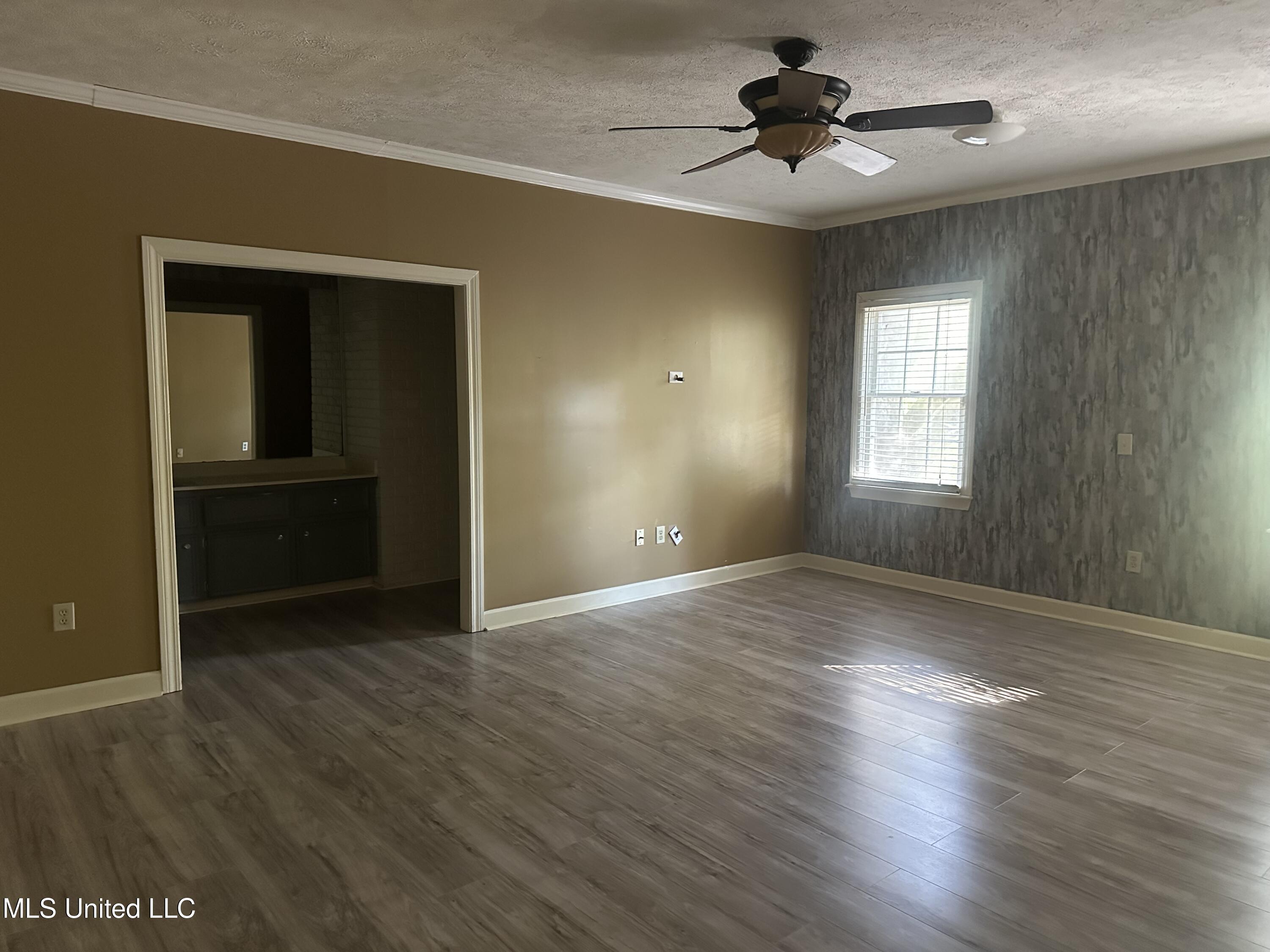 43 South Crownpointe Drive Jackson, MS 39211 - Photo 7 of 12 master