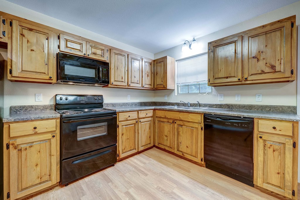 426 Austin Street Blue Ridge, GA 30513 - Photo 8 of 17 Gallery Image 8