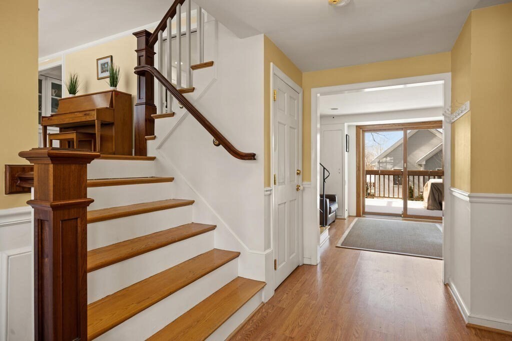 11 Frances Road Lexington, MA 02421 - Photo 3 of 28