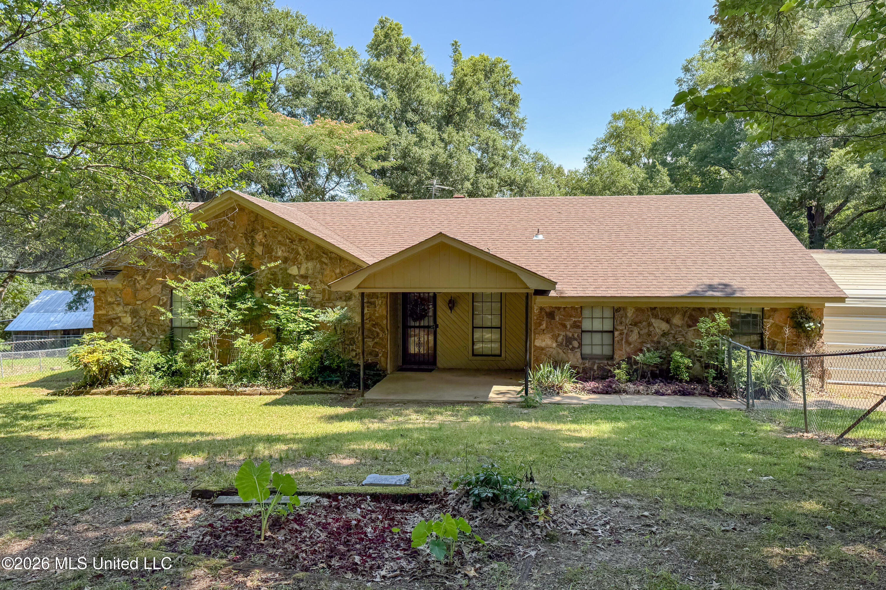 141 Oakdale Rd, Coldwater, MS-01