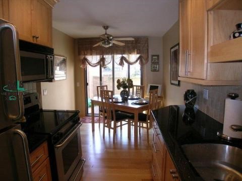 1050 Willow Grove Court Rochester, MI 48307 - Photo 4 of 9 658490-3.JPG