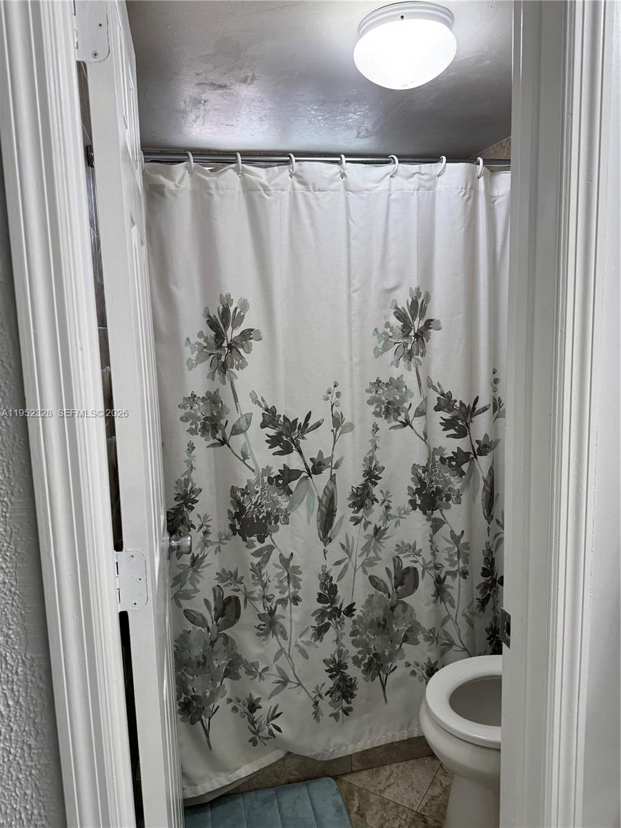 1480 West 46th Street, Unit 203 Hialeah, FL 33012 - Photo 5 of 9