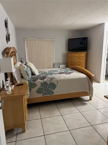 $249,900 | 1480 West 46th Street, Unit 203, Hialeah, FL 33012