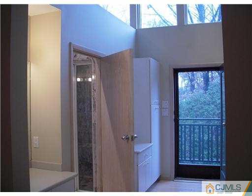 89 Fresh Ponds Road East Brunswick, NJ 08816 - Photo 12 of 25 Gallery Image 12