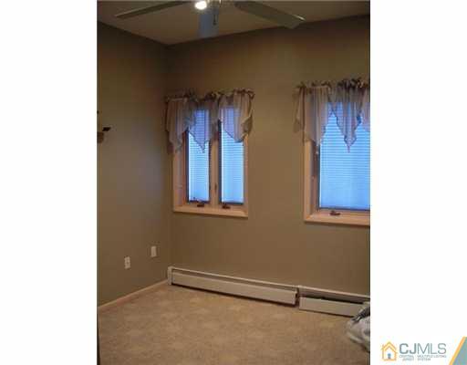 89 Fresh Ponds Road East Brunswick, NJ 08816 - Photo 15 of 25 Gallery Image 15