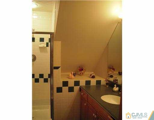 89 Fresh Ponds Road East Brunswick, NJ 08816 - Photo 25 of 25 Gallery Image 25
