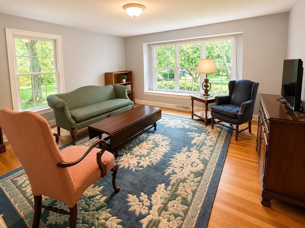 4 Lasallette Road Westford, MA 01886 - Photo 9 of 25