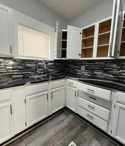 $79,900 | 3306 Spruce Avenue, Kansas City, MO 64128