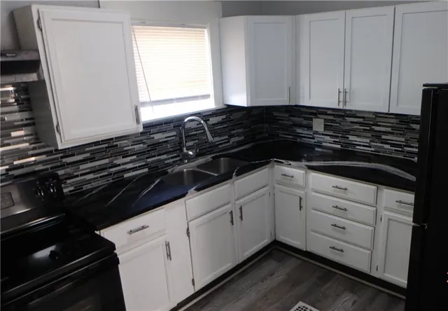 $79,900 | 3306 Spruce Avenue, Kansas City, MO 64128