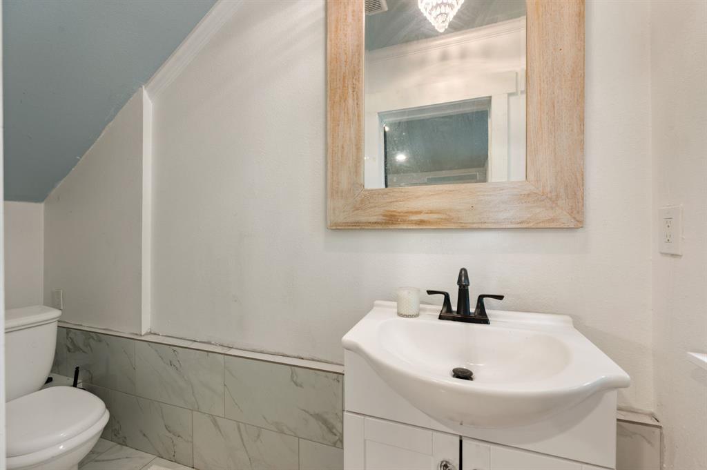 103 County Road 4853 Newark, TX 76071 - Photo 17 of 40