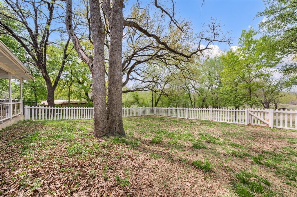 103 County Road 4853 Newark, TX 76071 - Photo 26 of 40