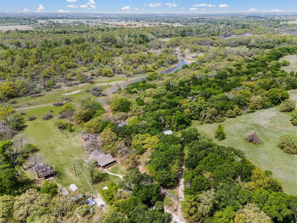103 County Road 4853 Newark, TX 76071 - Photo 9 of 40