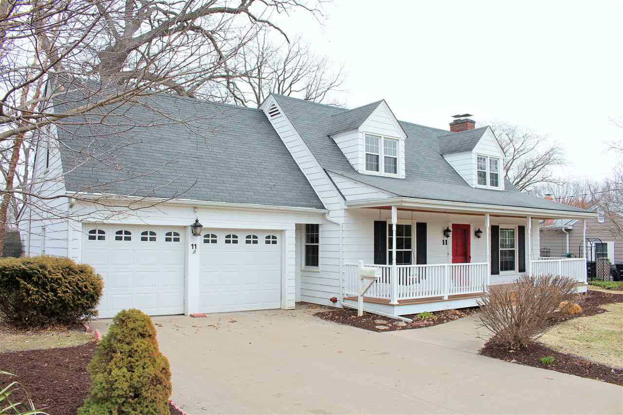 11 Hawthorne Road Rock Island, IL 61201 - Photo 3 of 24 Gallery Image 3